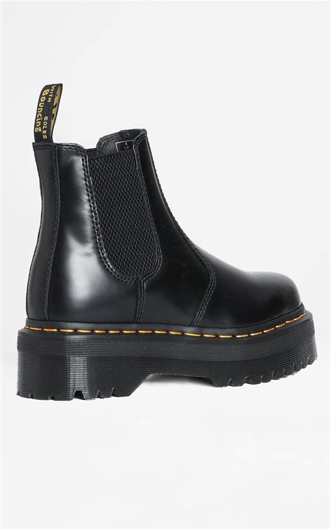 After finding a vegan pair of dr. Dr. Martens - 2976 Quad Chelsea Boots in Black | Showpo