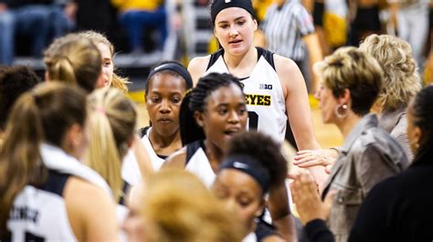 Iowa Womens Basketball Hawkeyes Look To Keep Momentum Flowing Against