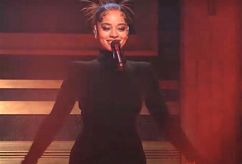 Ella Mai Performs Dfmu And Leave You Alone On The Tonight Show