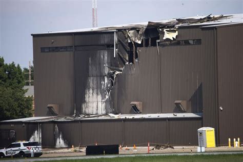 Official 10 Dead In Dallas Area Small Plane Crash The