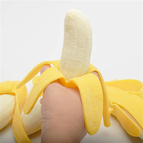 spoof peeling bananen decompressie speelgoed squish games prank funny trick joke gags