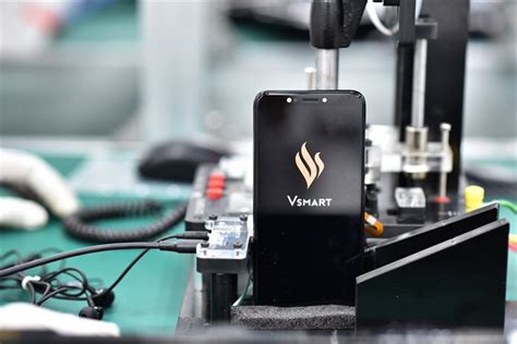 Vingroup To Launch Smartphone Vsmart Next Week Economy Vietnam News