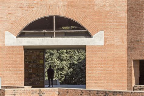 Galería De El Legado De Louis Kahn En Ahmedabad Bajo El Lente De Laurian Ghinitoiu 40