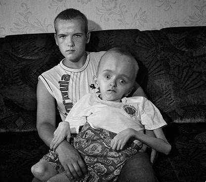 Det finns många gravar i tjernobyl. Antiwar Songs (AWS) - Ghost Town (for the Victims of ...