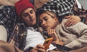 The weeknd released a new dis track with rapper nav on wednesday, and many fans think the starboy singer is calling out his girlfriend selena gomez's ex, justin bieber. Justin Bieber cuddles up with his 'goo goo' Hailey Bieber ...
