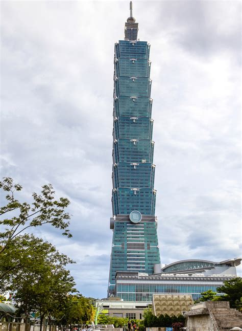 Supported by a dozen or. Taipei 101: The 'Greenest' of Skyscrapers