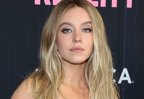 Sydney Sweeney Flaunt Her Massive Boobs In Black See Through Dress At Her Reality Premiere