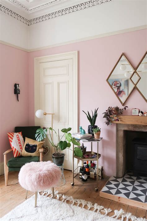 Living The Pink Lounge Dream Pink Living Room Decor Pink Living Room