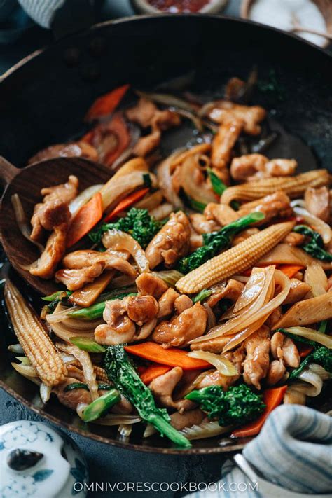 How to chop a chicken. Chicken Chop Suey | Omnivore's Cookbook