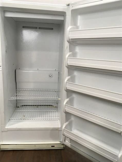 Lot Frigidaire 138 Cu Ft Commercial Upright Freezer