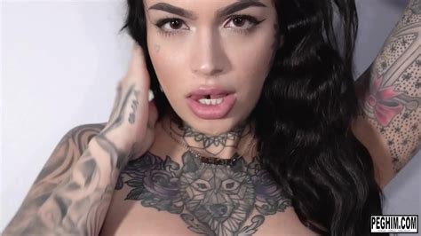 Tattooed Beauty Leigh Raven Uses Her Split Tongue To Lick Michael Vegas