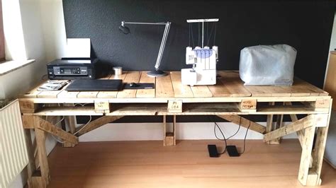 Schreibtisch aus paletten wochenblatt fur landwirtschaft landleben. Schreibtisch Selber Bauen Arbeitsplatte | Schreibtisch aus ...