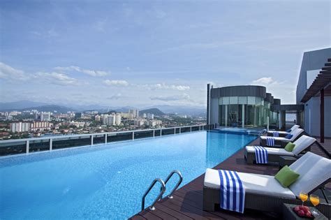 The infinity pool and the view over kuala lumpur. 10 Rooftop Infinity Pools with Petronas Twin Towers View