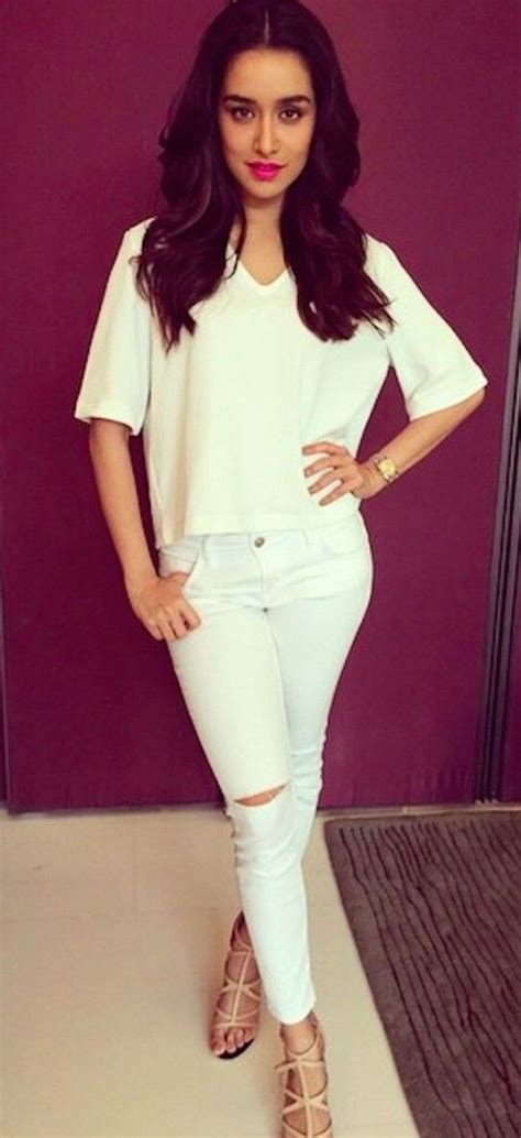 Need The White Knee Ripped Jeans That Shraddha Kapoor Is Wearing Shraddha Kapoor Cute