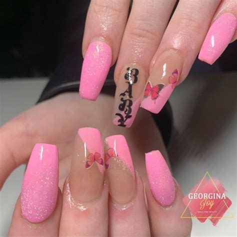 It has quickly risen to become one of the world's largest companies. Old English Alphabet Vinyl Stickers 3 Style Sizes 104 ...