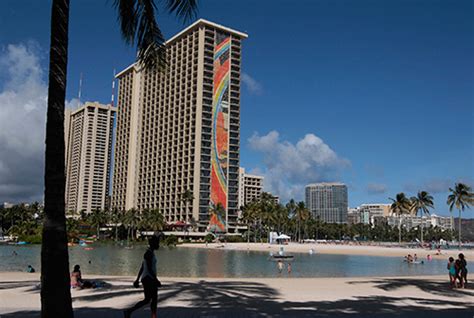 Hilton Hawaiian Village Unveils Restored Mosaic Bac Locals