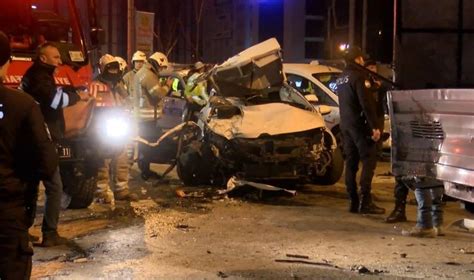 Kadıköy de zincirleme kaza 1 ölü 1 yaralı İnternet Haberler Köşe