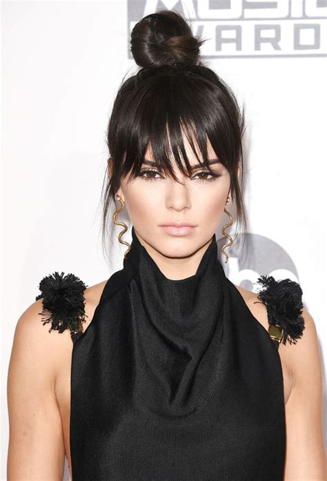 Amas 2015 Red Carpet Kendall Jenner Debuts Bangs Us Weekly
