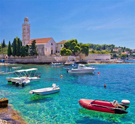 10 Spots With The Clearest Waters In The World Visit Croatia Croatia Beach Croatia