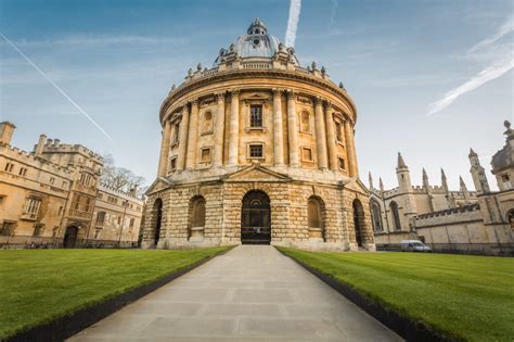Oxford University And City Walking Tour Experience Oxfordshire