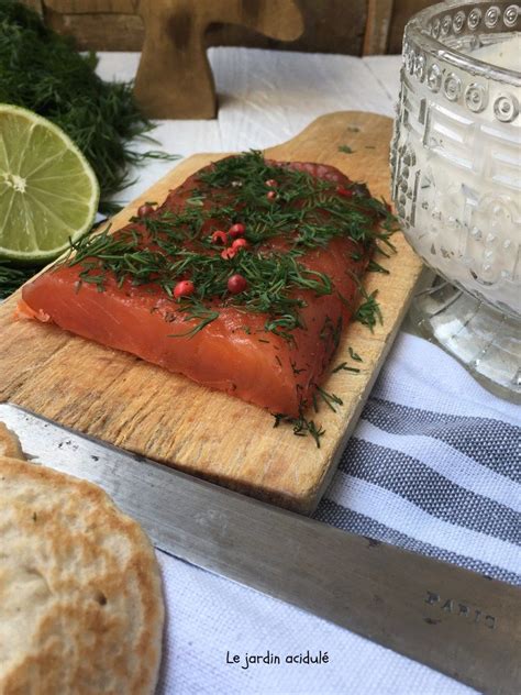 Saumon gravlax saumon cru mariné à la suédoise