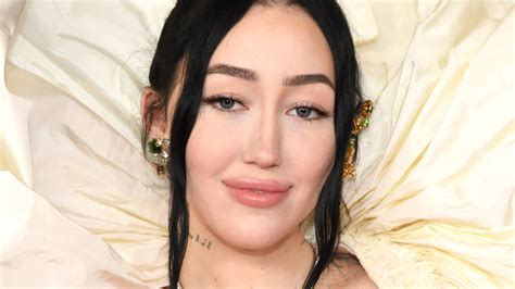 noah cyrus is opening up about a dark period of her life