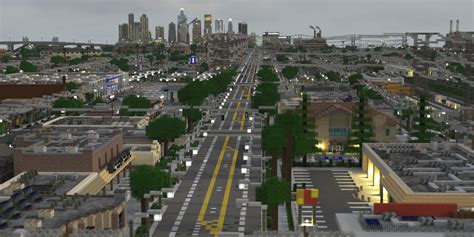 Massive Minecraft City Build Includes Incredibly Complex Infrastructure