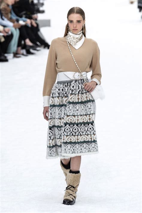 Chanel Fall 2019 Runway Pictures Popsugar Fashion Photo 24