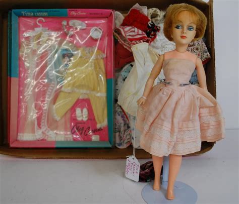 Lot Tray Lot 1960s Tina Cassini Doll Clothes And 2 Mint On Card