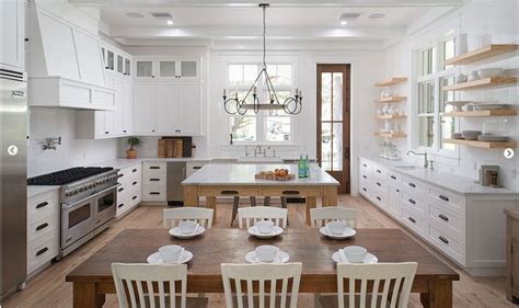 Pin By Mary Kay Jex On Kitchens Kitchen Island Decor White Kitchen Accessories Large Open