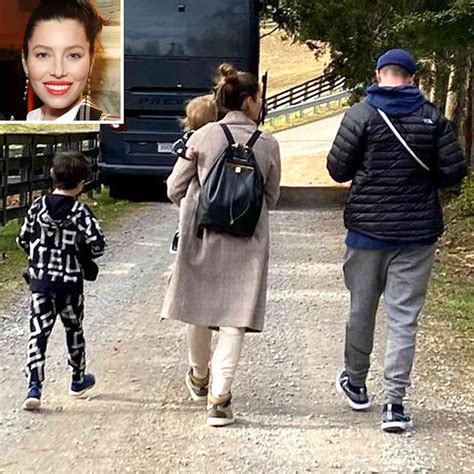 Jessica Biel Enjoys Christmas Walk With Justin Timberlake And Sons