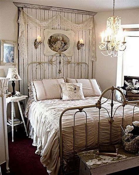 25 Cozy Shabby Chic Bedroom Decorating Ideas 26