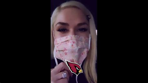 Gwen stefani's engagement ring is a sparkling stunner: Gwen Stefani Gives First Look at Stunning Engagement Ring From Blake Shelton | cbs8.com