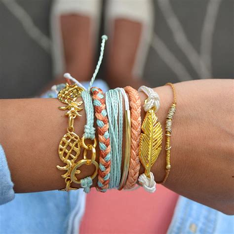 How To Accessorize Your Outfits For Spring Pura Vida Bracelets