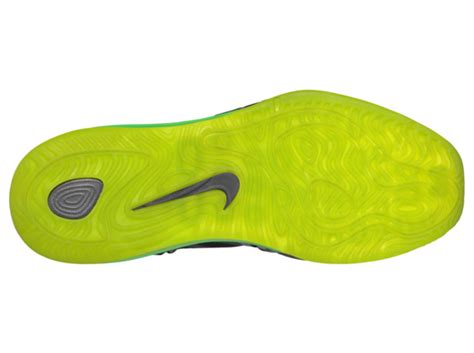 Nike Air Max Hyperposite Fireberry Atomic Green Release