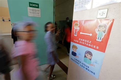 Le premier ministre jean castex, le 9 décembre 2020. Castex Annonce Ecole : Reconfinement Restrictions ...