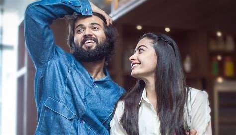 Geetha govindam duo vijay deverakonda and rashmika mandanna have joined hands together for the second time in dear comrade. Vijay Deverakonda, Rashmika Mandanna Romantic Moments, Watch
