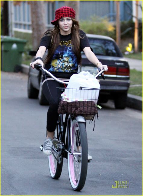 Miley Cyrus Is A Bike Riding Beauty Photo 53621 Photo Gallery Just Jared Jr