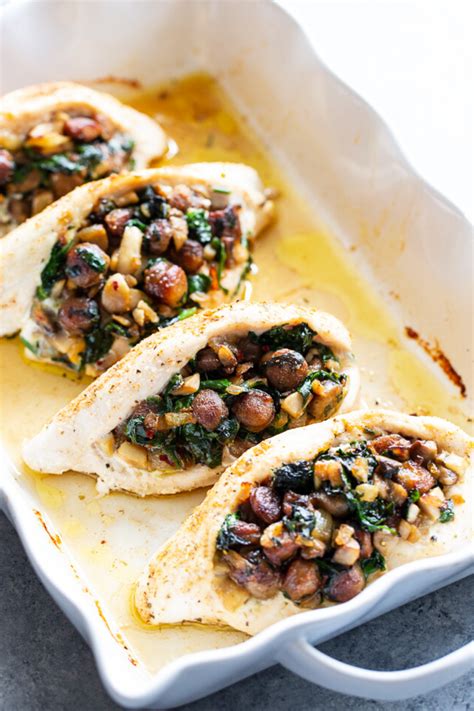This is a good combination recipe, sausage, mushrooms and spinach, very nutritious, and tasts very good too. Sausage, Mushroom, and Spinach Stuffed Chicken | Recipe in ...