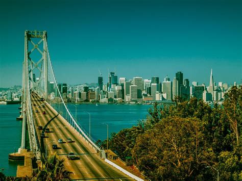 Explore The Splendid Bay Bridge Of San Francisco