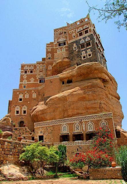 Dar Al Hajar In Yemen Architecture Yemen Amazing Buildings