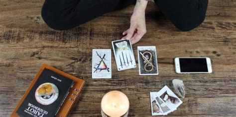 The hermit tarot card meaning changes when the card comes reversed. Meaning Of The Hermit Tarot Major Arcana Card, Per ...