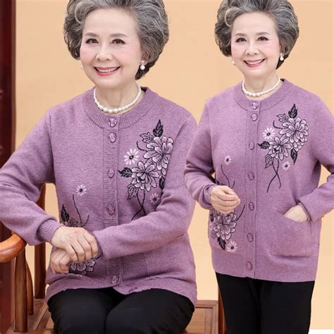 2019 Elderly Winter Women Thick Sweater Cardigan 60 70 Years Old