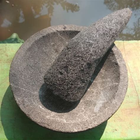 Cobek & Ulekan Batu Asli Ukuran Diameter 16 cm | Shopee Indonesia