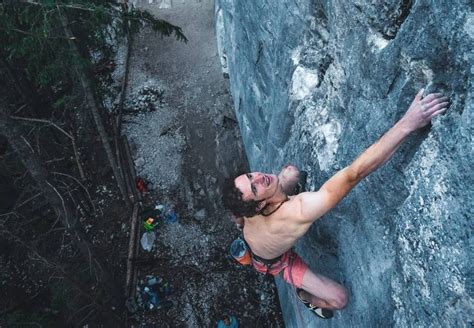 The third boulder further separated the field, after narasaki and ondra were the only athletes to top. Adam Ondra libère un nouveau 9b au Canada - Adam frees a ...