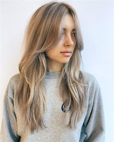 You can wear it at a variety of different lengths, a shorter curtains hairstyle or a longer curtains hairstyle can both look. curtain bangs long hair in 2020 | Hair styles, Long hair ...