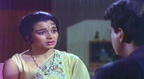 Asha Parekh Convincing Manoj Kumar For Operation Asha Parekh Manoj