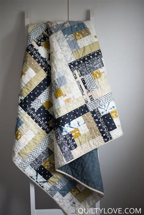 Curved log cabin quilt pattern by blue underground. Observer Log Cabin Quilt - Quilty Love | Farmhouse quilts ...