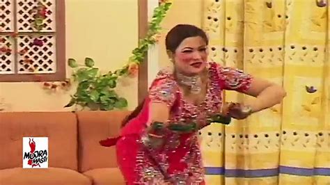 Zara Akbar Dance
