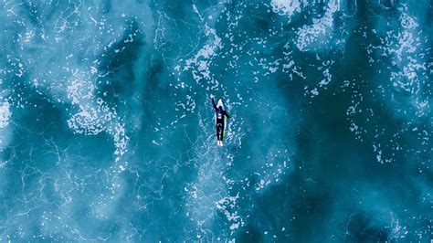 Browse this list of free backgrounds for your desktop or mobile device. Download wallpaper 2048x1152 surfing, ocean, waves, top ...